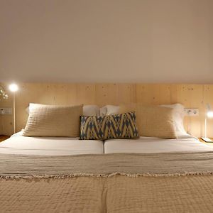 Habitación Familiar con 2 Camas Individuales